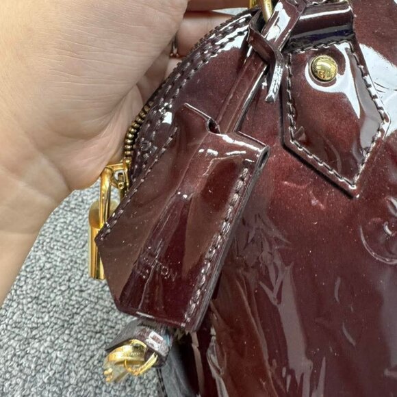 LOUIS VUITTON Alma BB Amarante Monogram Vernis Handbag 799-082125 - Picture 9 of 16